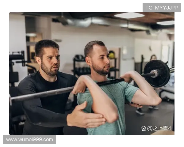 足球运动员如何通过体能训练增强比赛中的耐力