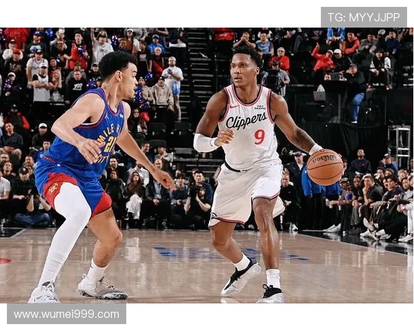 马瑟林关键时刻拼抢篮板两罚全中豪取21分10篮板表现出色
